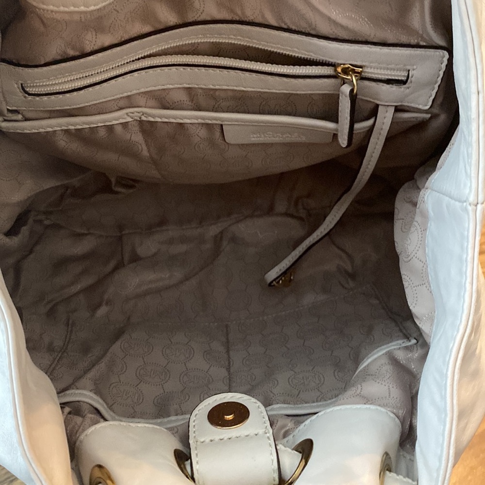 Michael Kors white shoulder bag - Picture 2 of 2